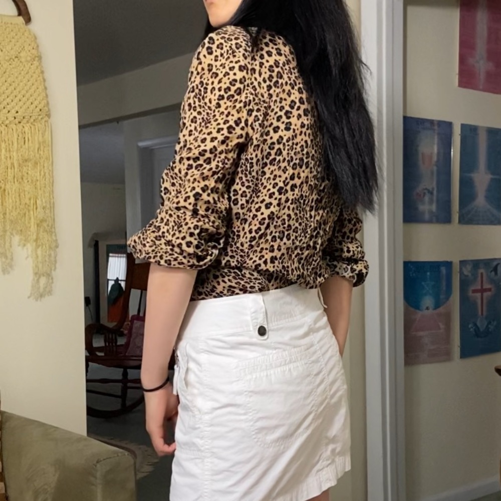 Kasper And Company Leopard Print Button Down Shirt - image 4